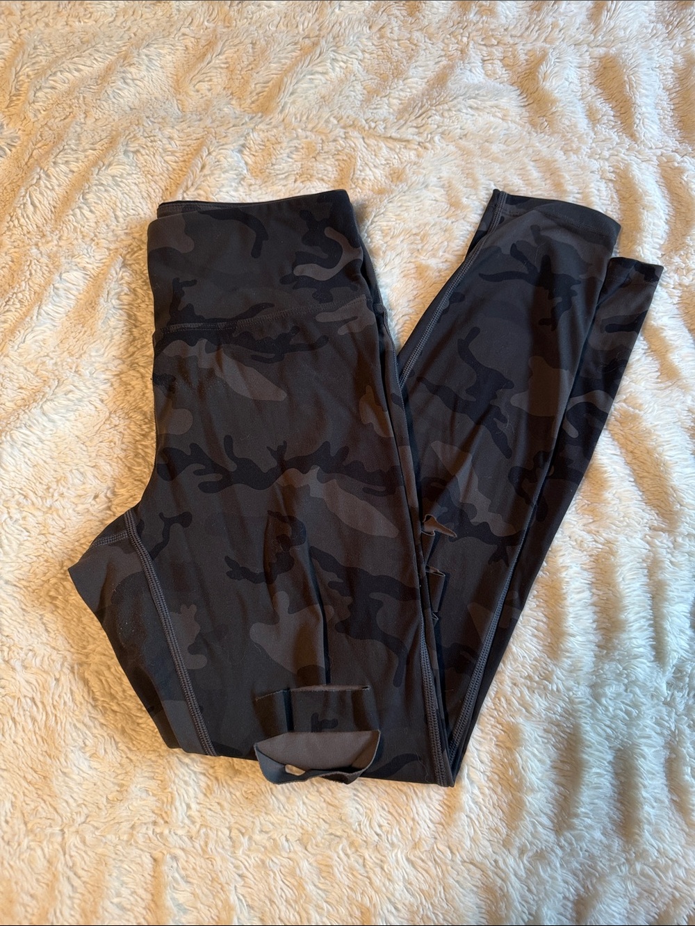 ZYIA Kids Black & Charcoal Camo Leggings